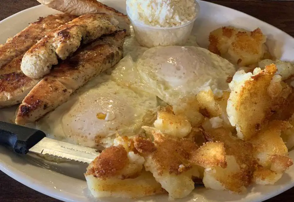 chicken souvlaki breakfast at Sophia's Restaurant in Buffalo, New York