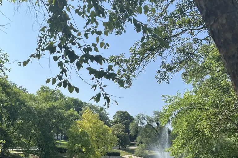 Loose park lake and fountain in Kansas City