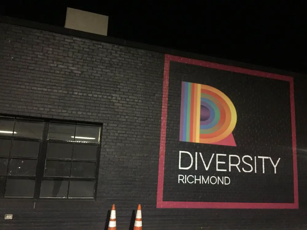 Mural painted on Diversity Thrift, one of the top thrift stores in Richmond, VA