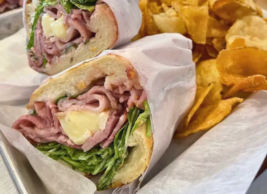 2 Epic Locally Owned Hidden Gem Restaurants in Jacksonville, FL