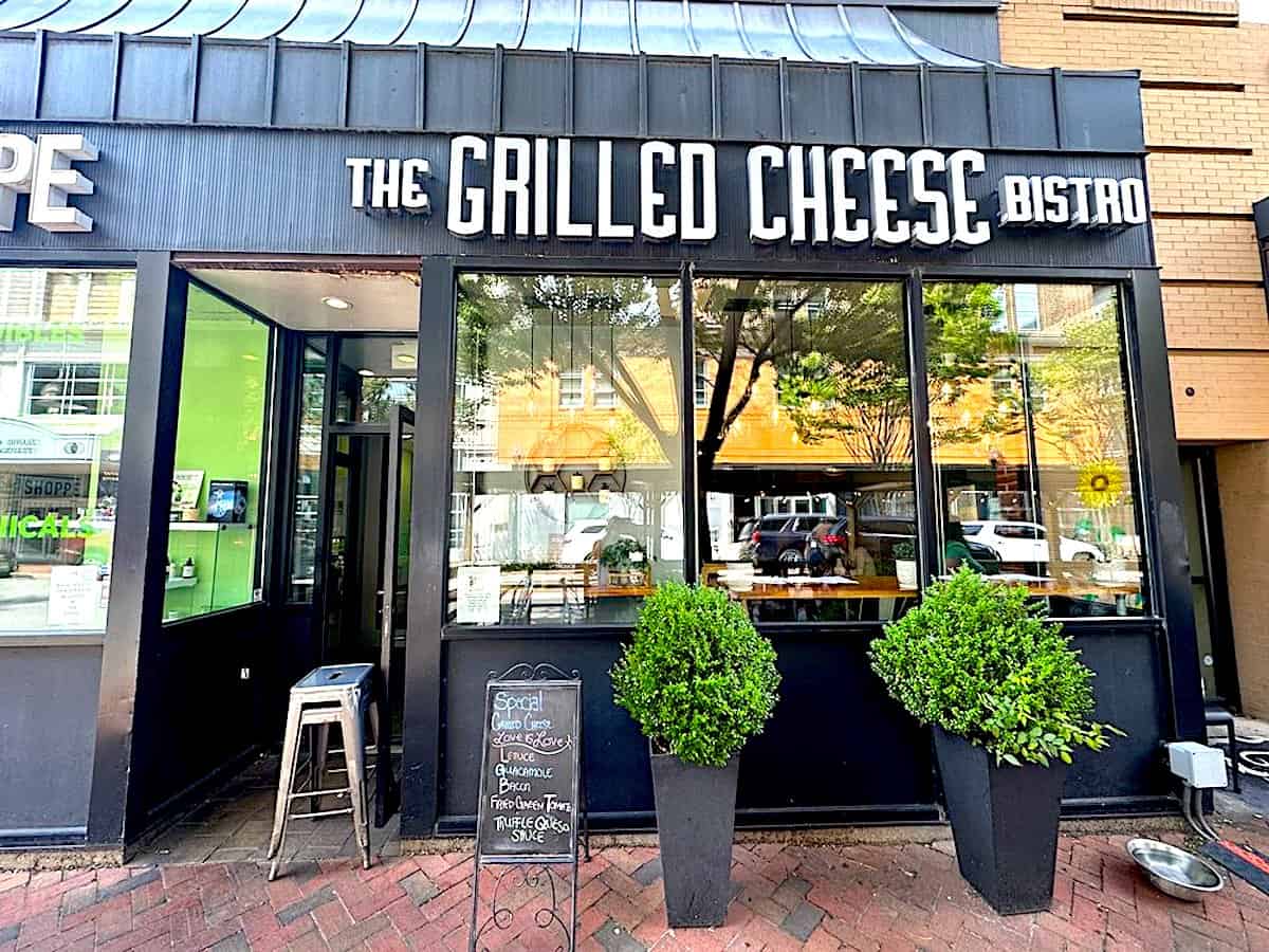 2 Hidden Treasure Restaurants in Norfolk, VA
