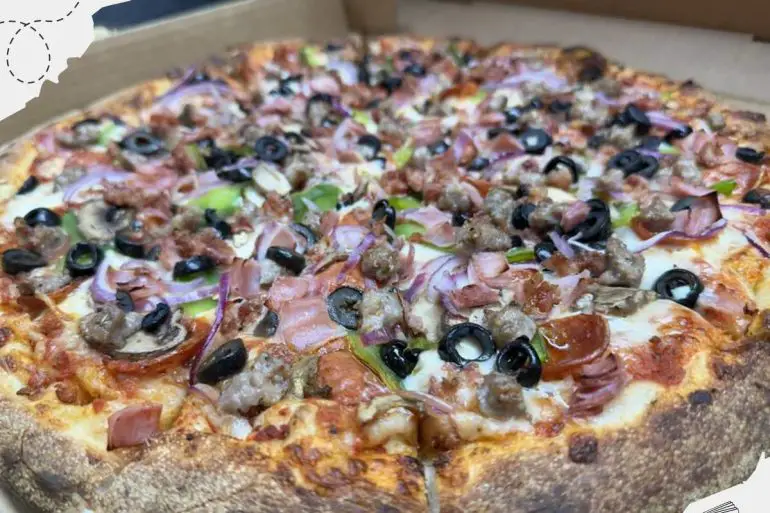 Joe De's Brick Oven Pizza in Cleveland