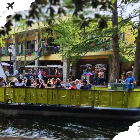 river boat San Antonio riverwalk