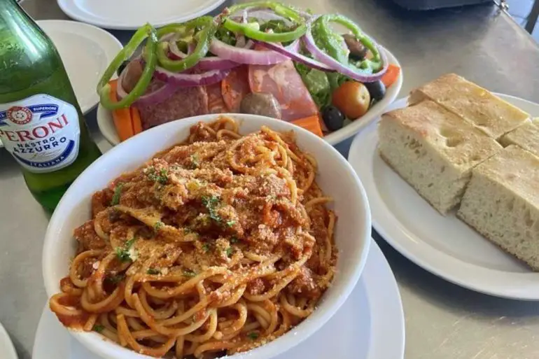 best hole in the Wall restaurants in Carlsbad, california