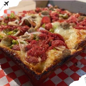 2 amazing pizza spots in Texas