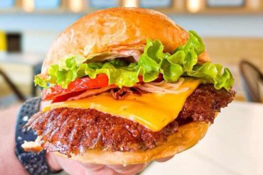 cheeseburger at the barcelona in winston-salem North carolina