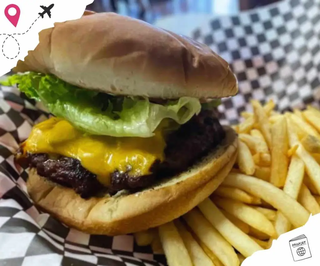 cheeseburger at the grill on San Mateo in Albuquerque NM
