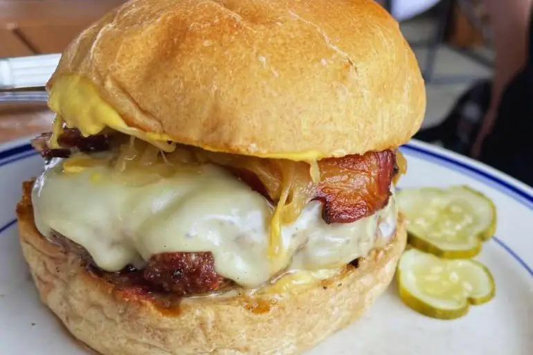 local beef burger at main street meats in Chattanooga tennessee