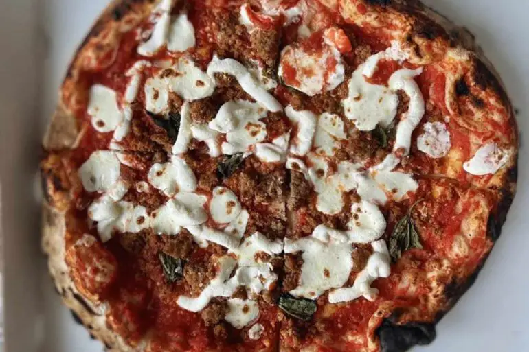 pizza at pupatella in Richmond virginia