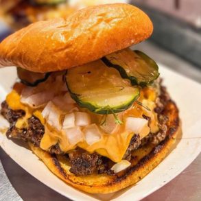 smash burger stay tuned burger in Las Vegas nevada