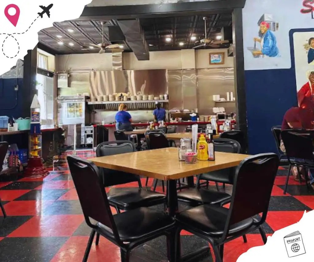 inside Strawn's Eat Shop in Shreveport LA