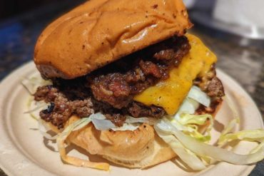 crack burgers in long beach california