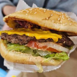 burger at king's burger in San Jose ca