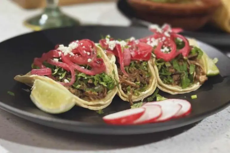 tacos at la Isabella in Tacoma washington
