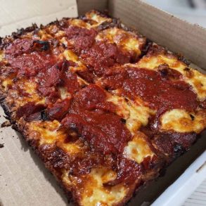 detroit style pizza at squarehouse pizza in gainesville