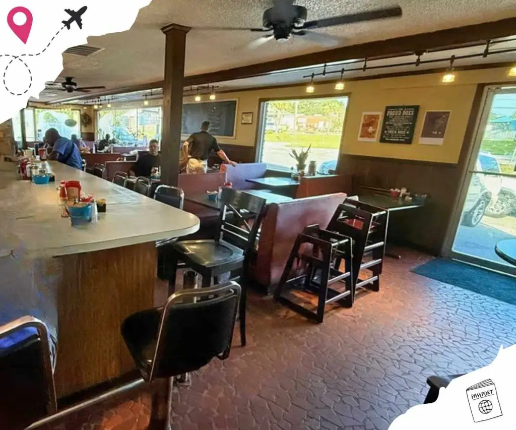 interior of george's Southside restaurant in Cayce South carolina