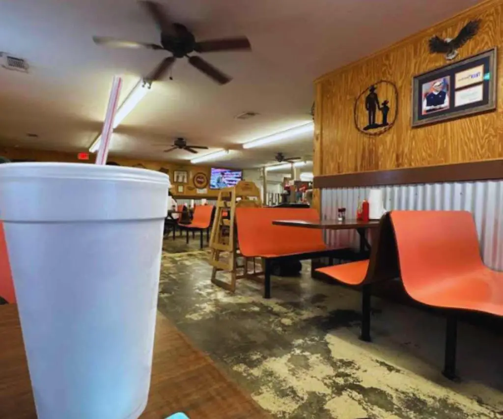 inside Sheila c's burger barn in Auburn alabama