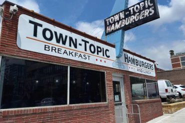 outside town topic in Kansas City missouri