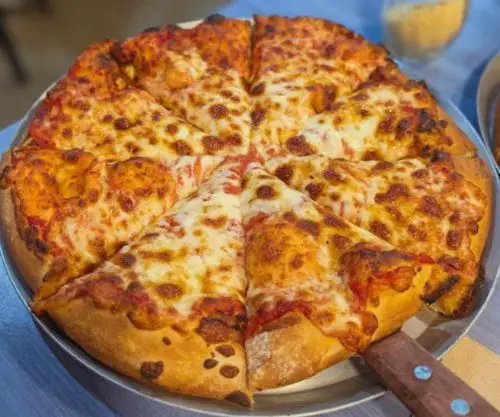 fresh pizza at slice and dice pizzeria in Albuquerque NM