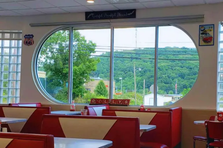 inside dolly's diner in Princeton West virginia