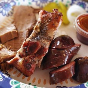 BBQ plate at hillbillyz of Texas in Boerne texas