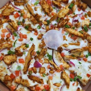 pizza at Desi pizza bites in stockton california