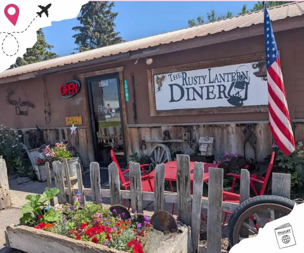 cute exterior of the rusty lantern diner in Ucon idaho