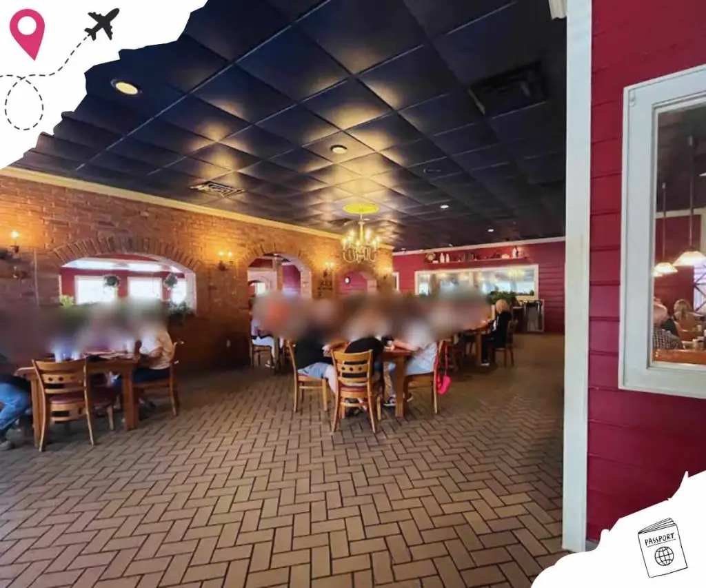 inside old south restaurant in Russellville arkansas