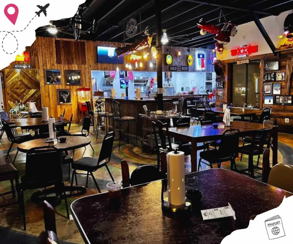 inside hillbillyz of Texas in Boerne texas