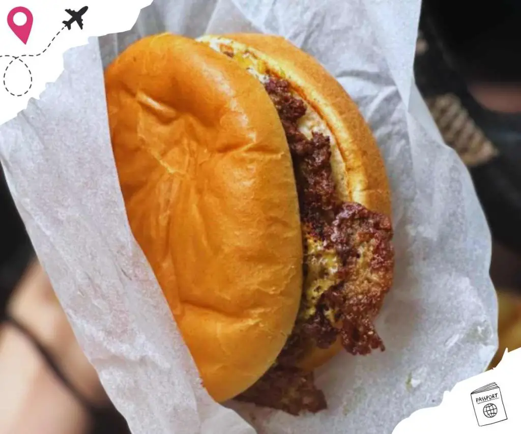 juicy burger at belew's dair bar in Benton KY