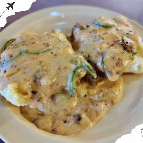 biscuits and gravy at good gravy diner in OKC