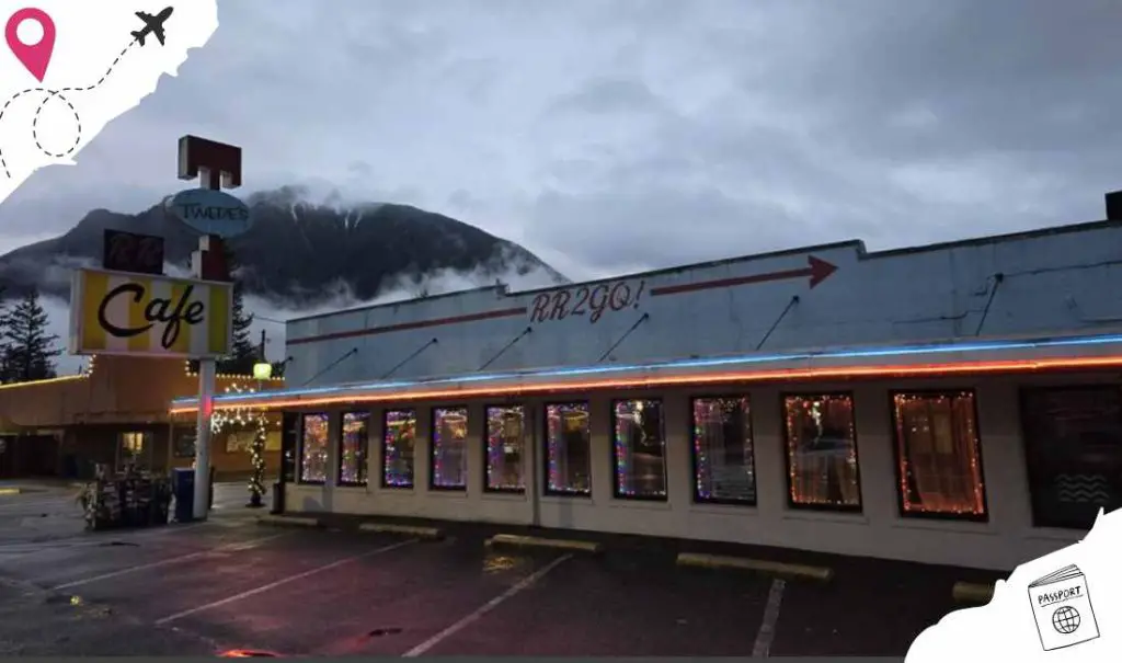 outside view of twede's cafe in North bend washington