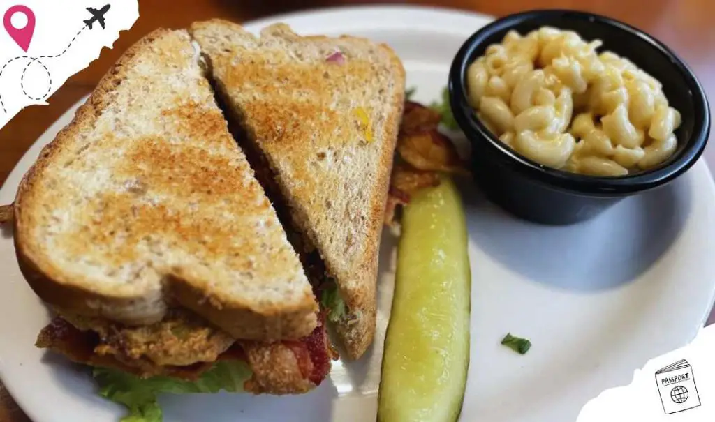 BLT w Fried Green Tomato at old south restaurant in Russellville arkansas
