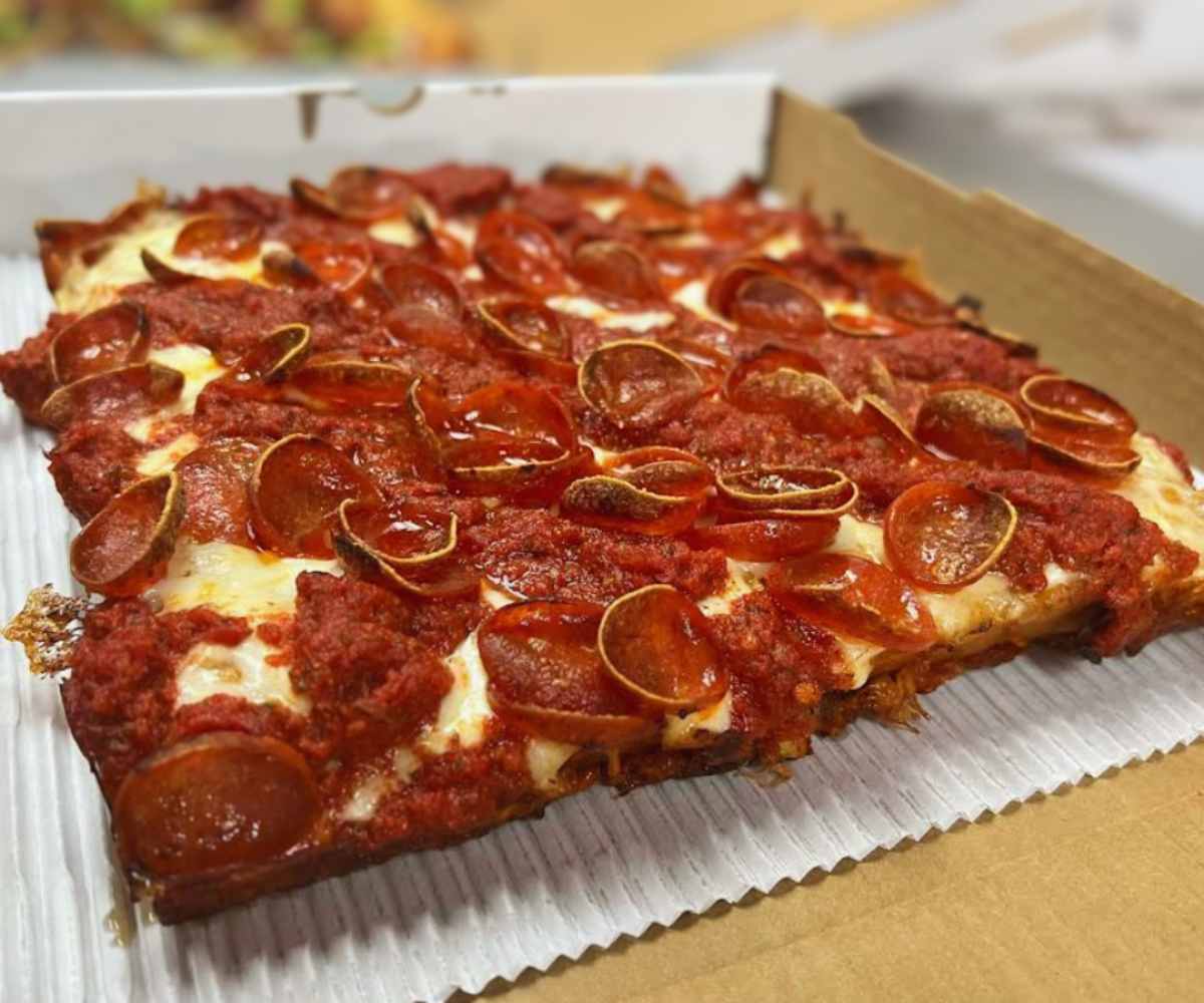 Detroit pepperoni pizza at the parlor pizzeria in rancho Cucamonga california
