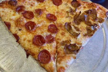 pizza slices at Buono's Pizza in Gilbert Arizona