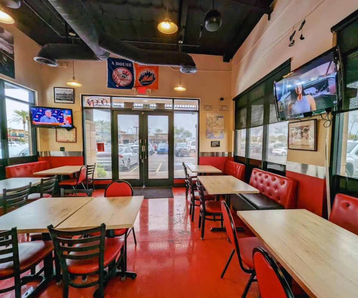 inside buono's pizza in Gilbert arizona
