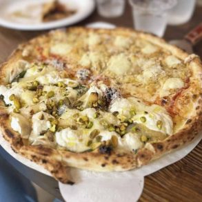 pizza at the doughfellas in pompano beach florida