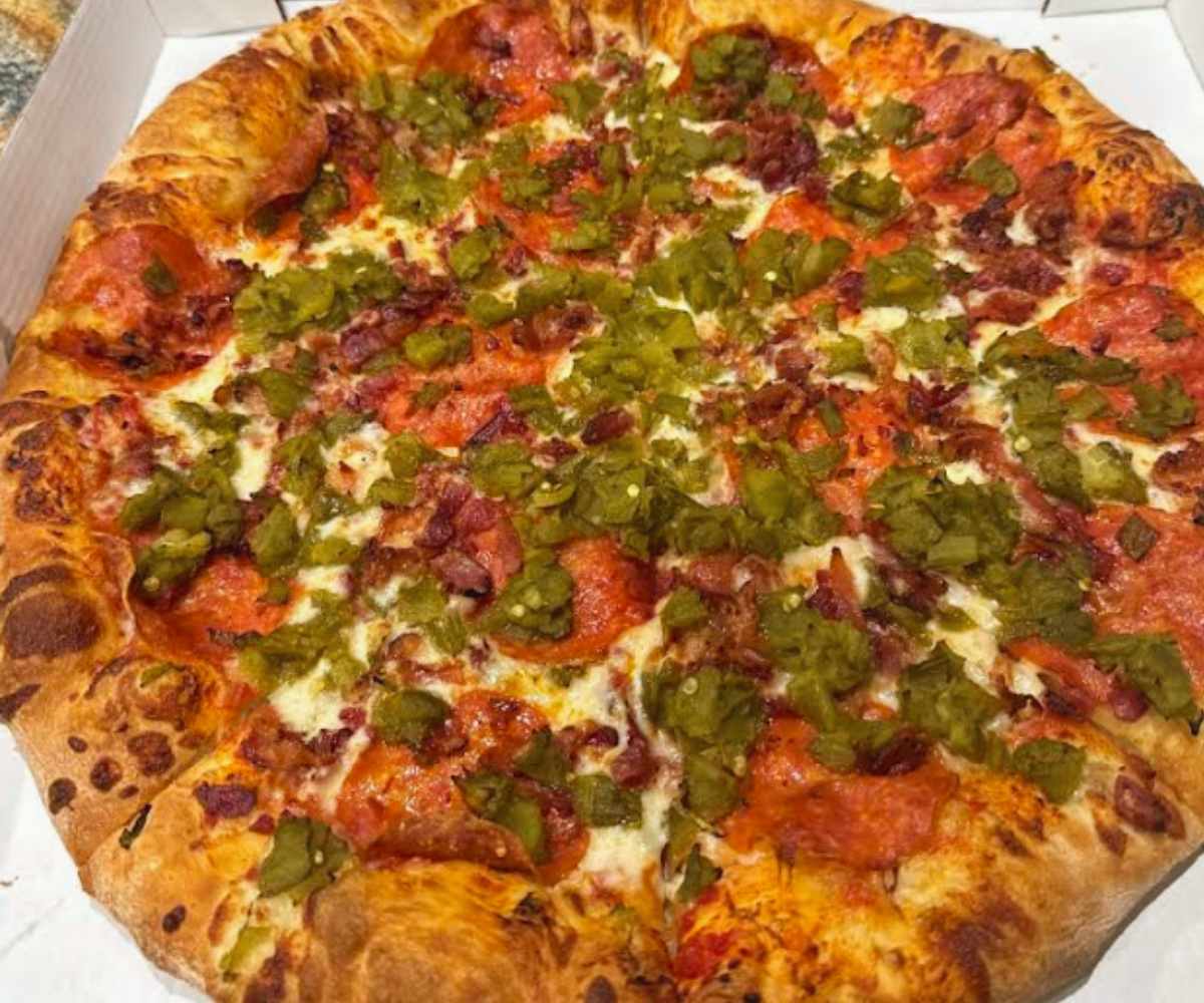 Pizza at Mattenga's in San Antonio, Teas