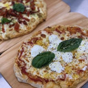 pizza at mamma pinsa pizza in escondido california