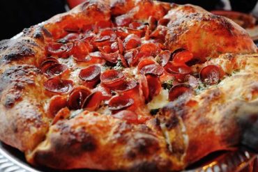 pepperoni pizza at folks pizzeria in Costa Mesa california