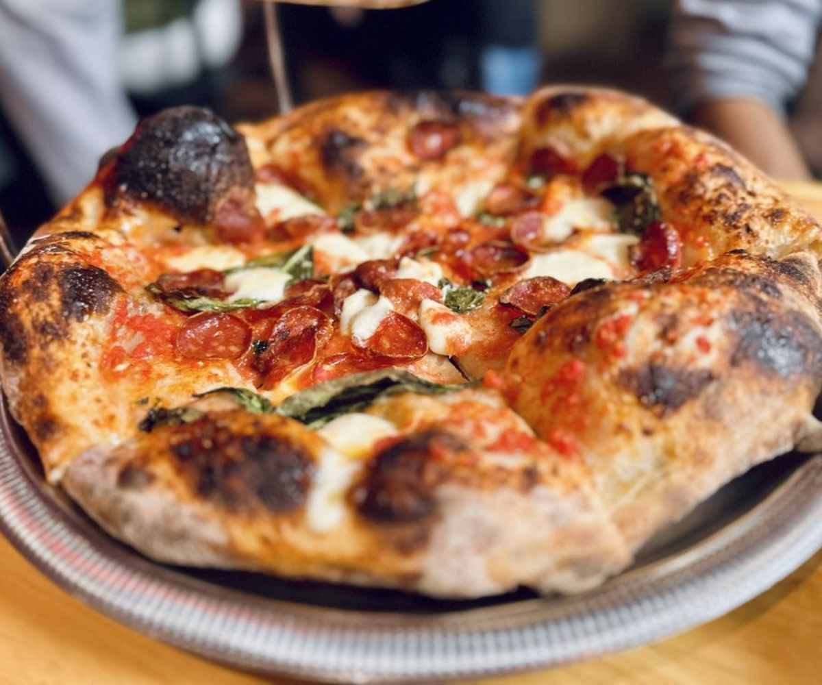 amazing pizza at folks pizzeria in Costa Mesa california