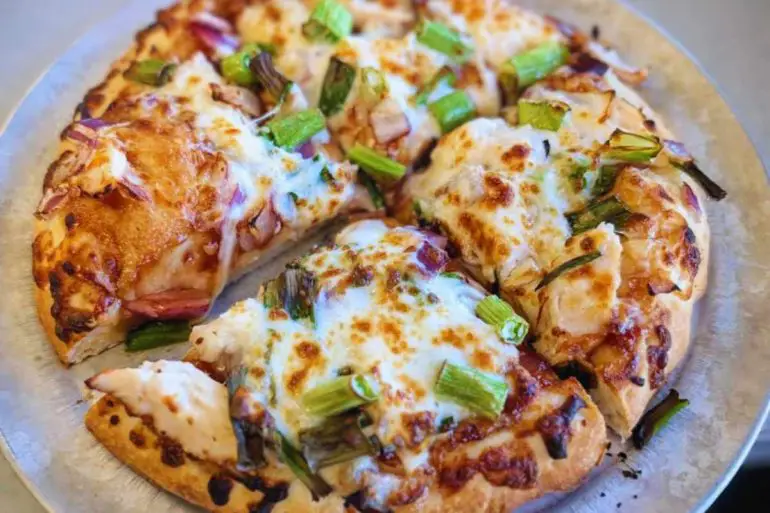 pizza at fat Mike's pizza in elk Grove california