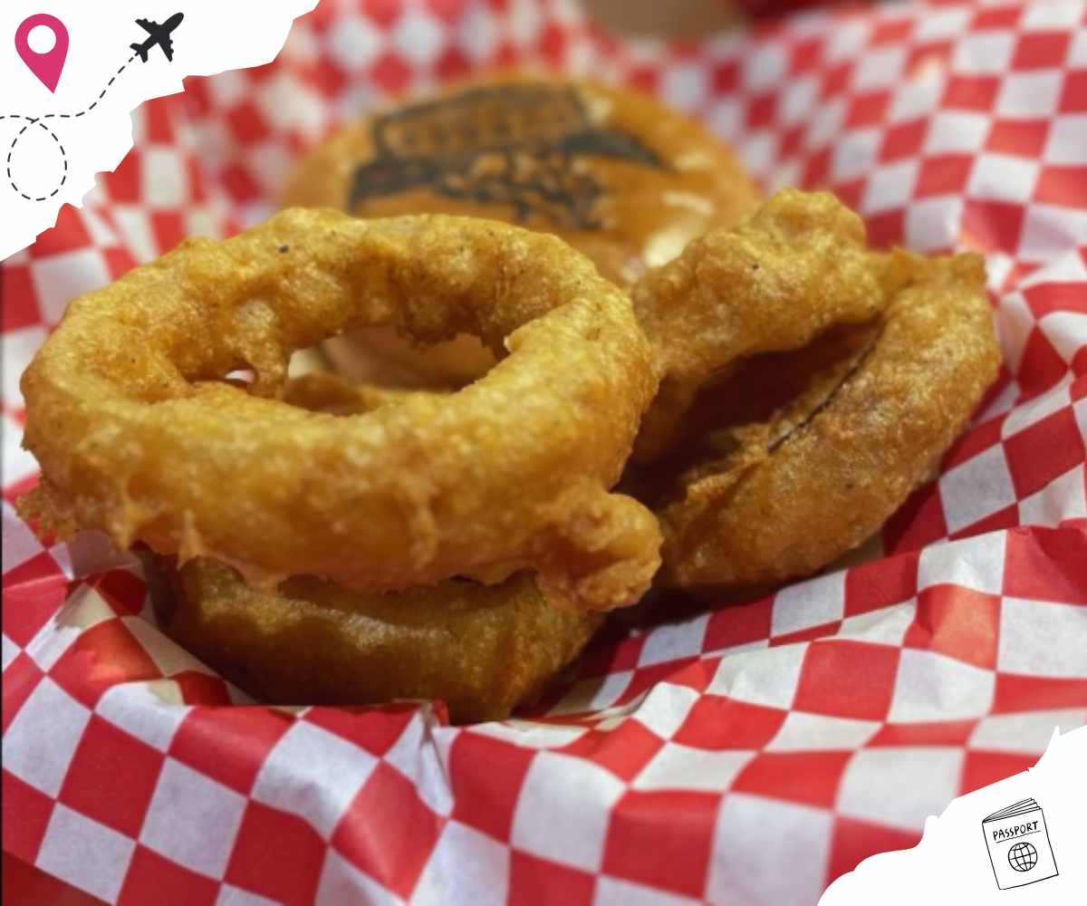 onion rings at ala burgers in Laredoo Texas