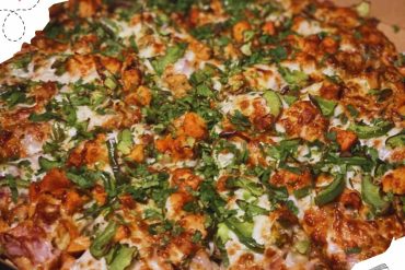 Chicken Tandoori Chicken Pizza at curry in a hurry in Kent washington
