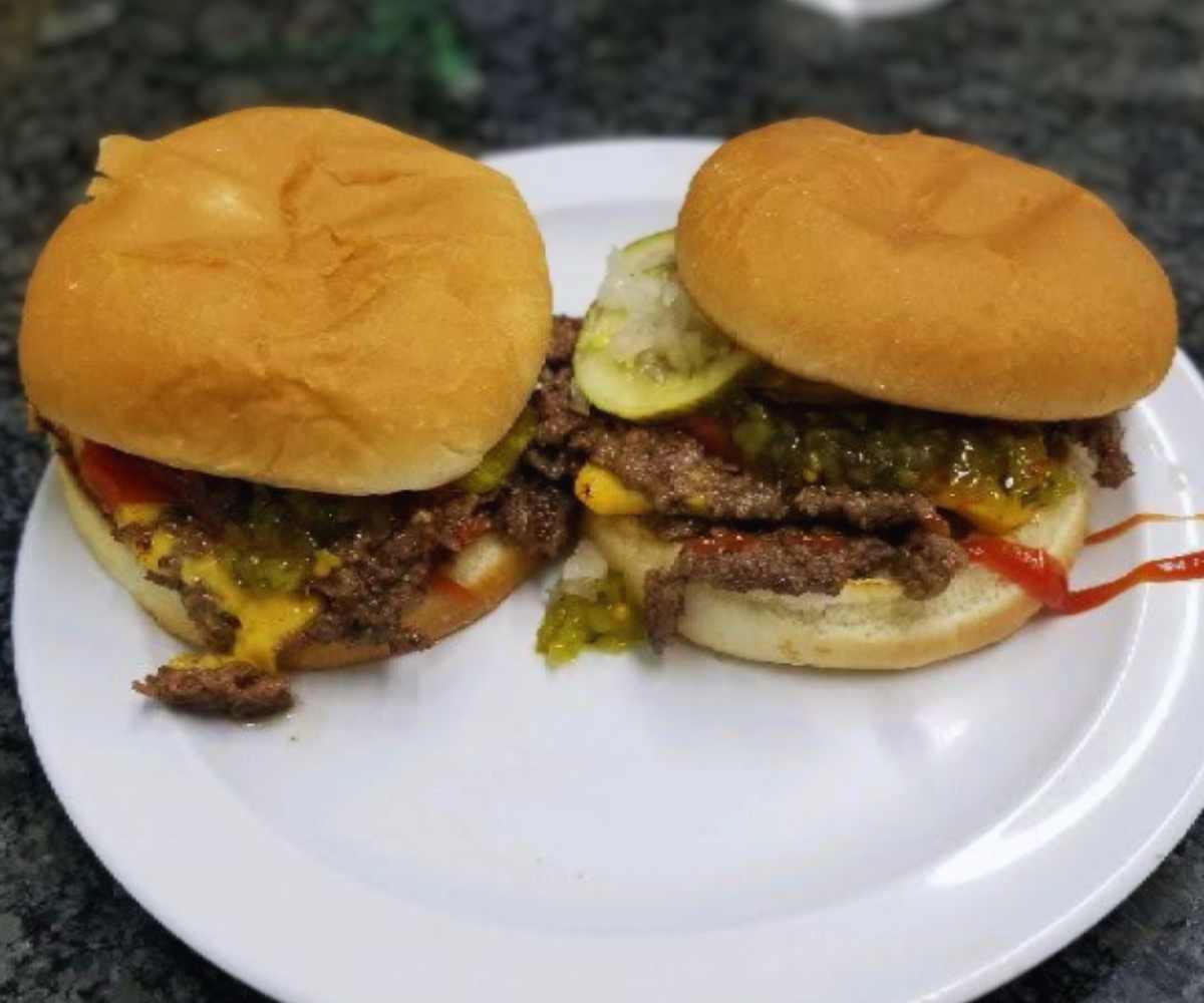 cheeseburgers at charlie's hamburgers in Folsom pa