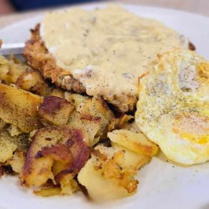 chicken fried steak and eggs at vickie's diner in Las Vegas nevada