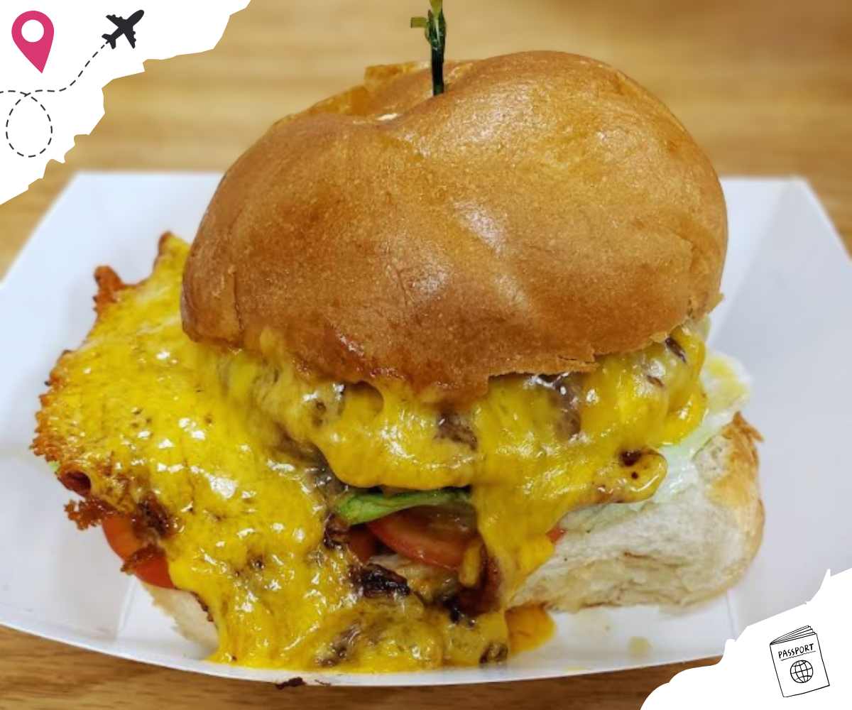 squeeze burger at squeeze inn in Stockton missouri