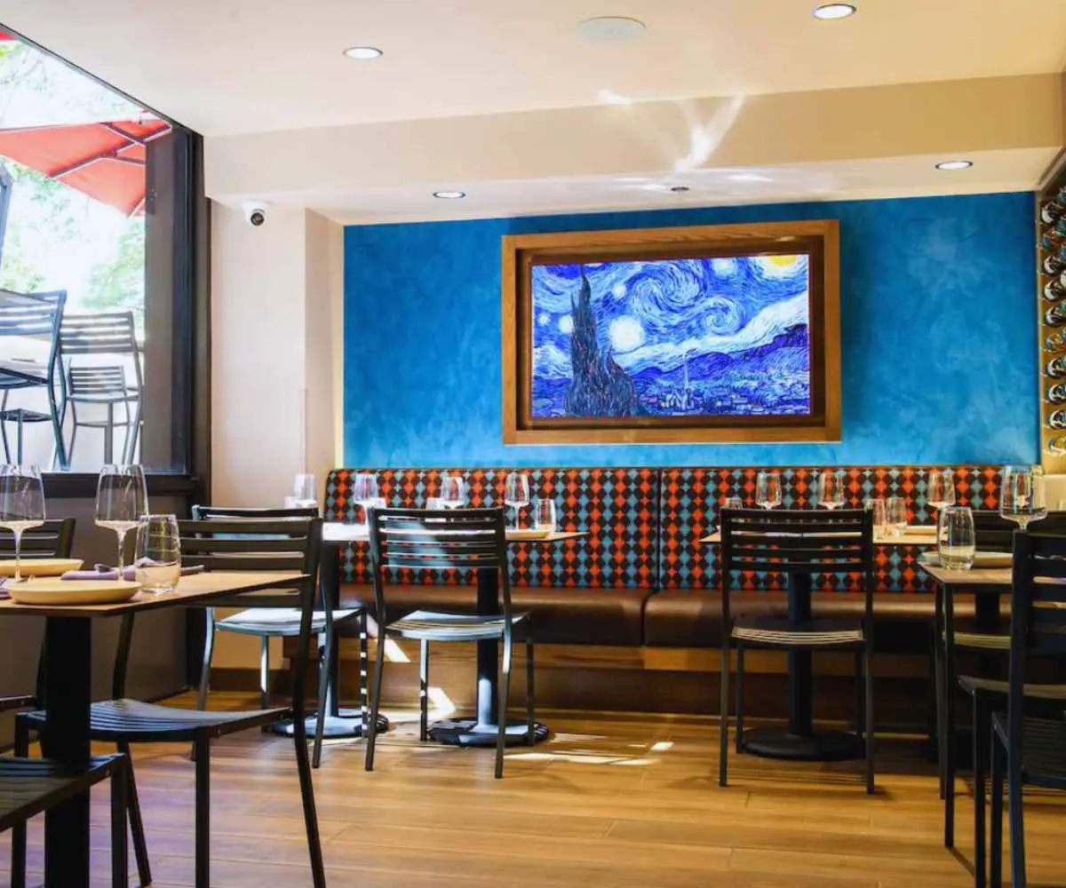 inside Fiume Pizzeria & wine bar on the river walk in San Antonio Texas