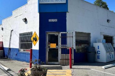 outside of sunshine general store in brookeville maryland