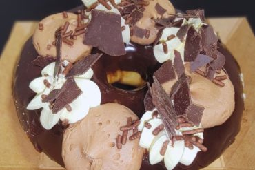 donut at DG doughnuts in ocoee florida